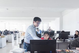 軟件服務(wù) 計(jì)算機(jī)學(xué)院的核心使命與未來展望